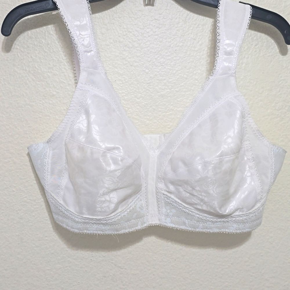 Vintage Playtex 18 hour wire free bra 40B